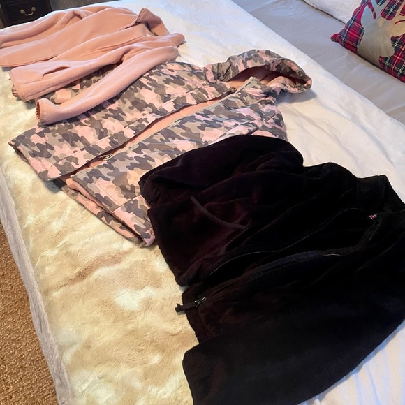 The Children’s Place Big Girls Hooded Pink Camo Puffer Jacket And Two Zip Up’s - Picture 8 of 10